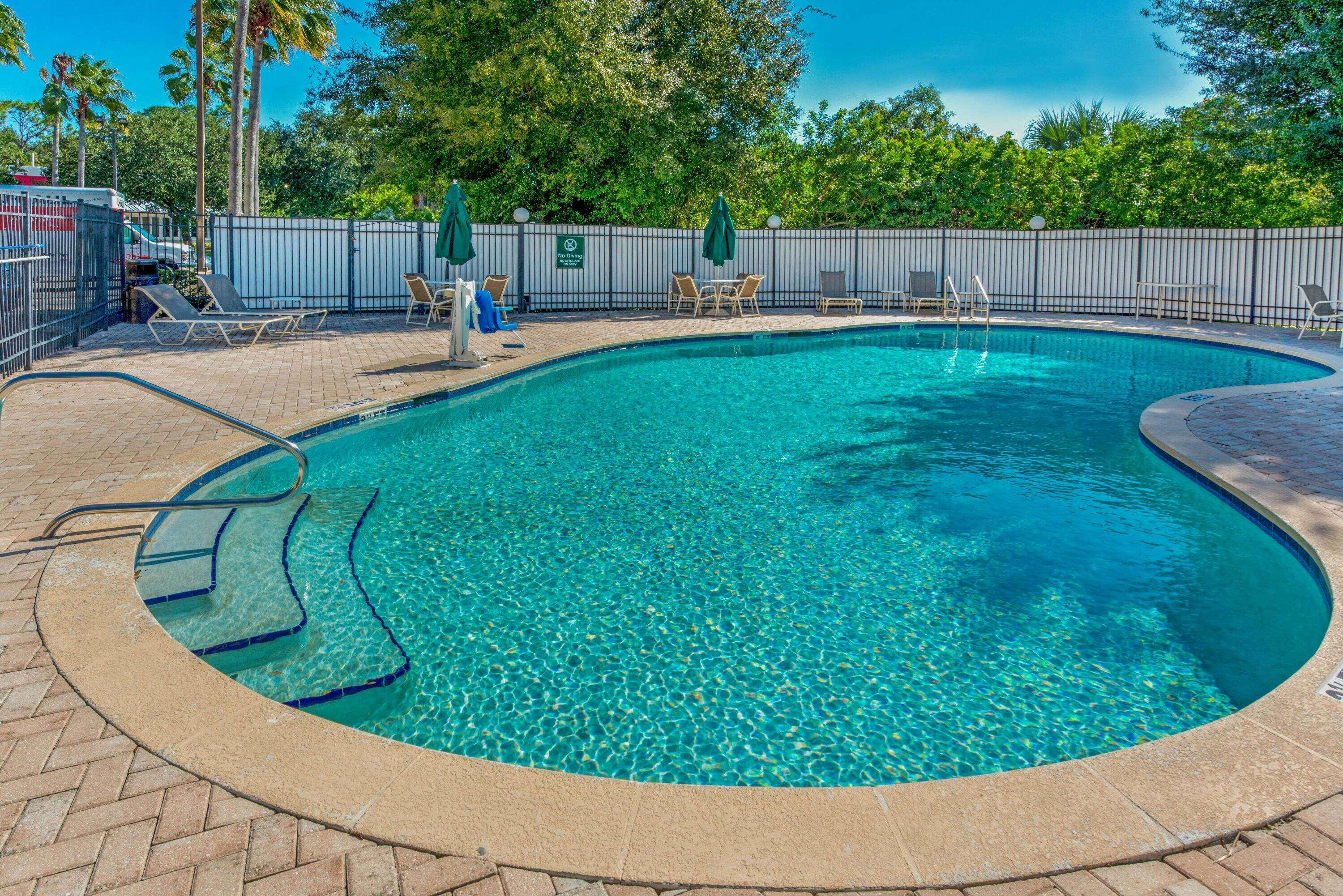 La Quinta By Wyndham Tampa Brandon West Hotel Exterior photo