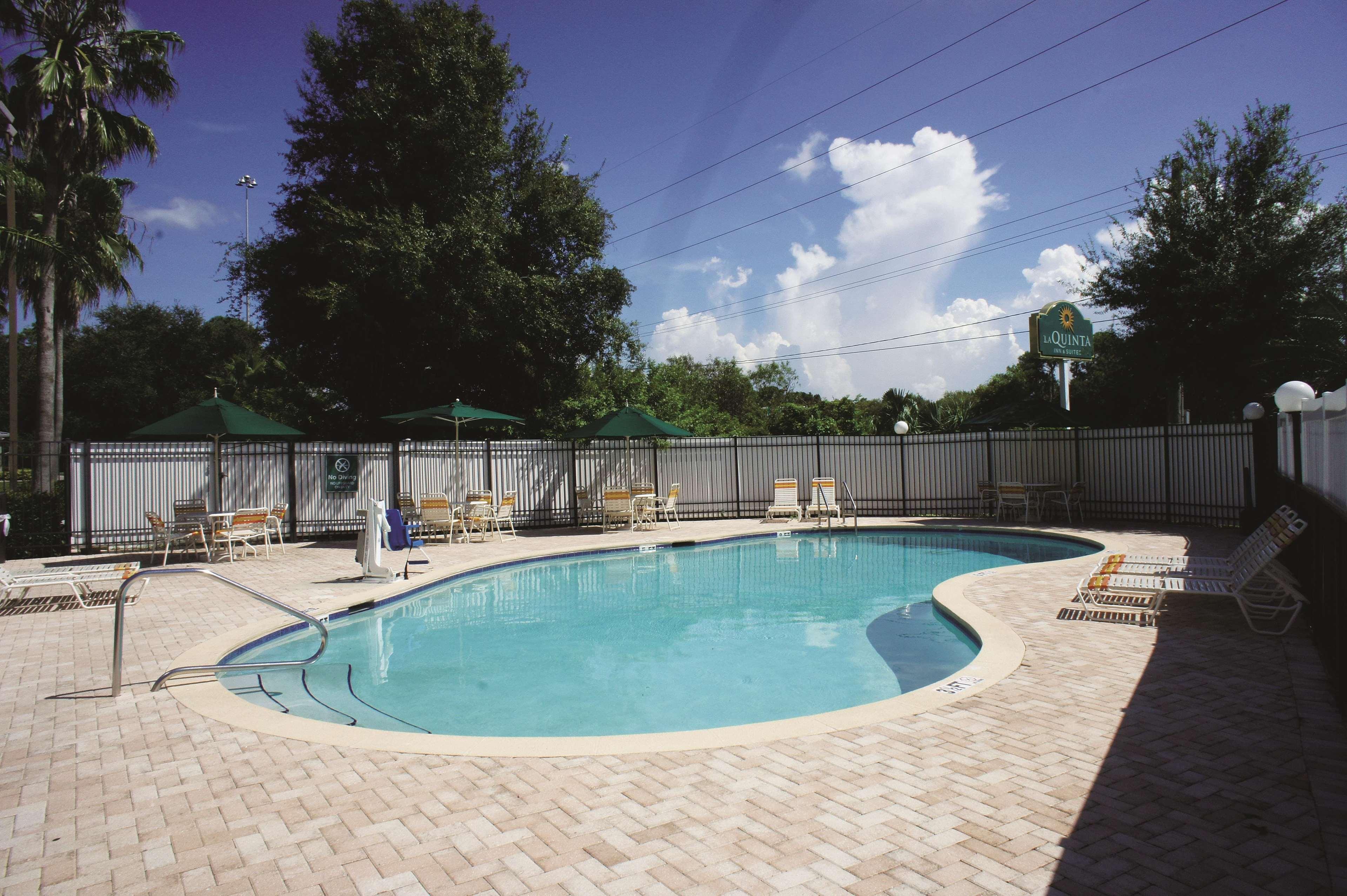 La Quinta By Wyndham Tampa Brandon West Hotel Exterior photo