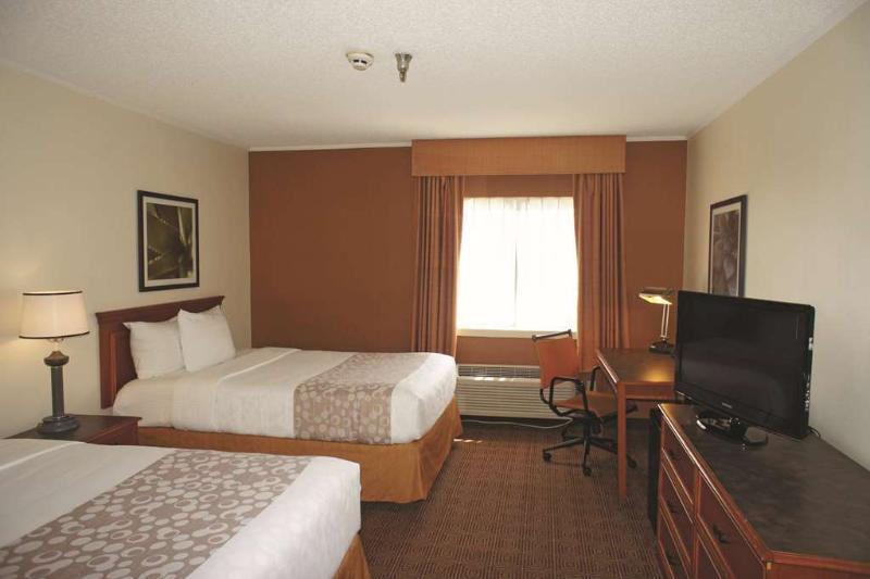 La Quinta By Wyndham Tampa Brandon West Hotel Exterior photo